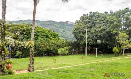 Terreno à venda, 2110m² no Vila Petrópolis - Atibaia/SP - TE2401