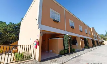 Casa com 2 dormitórios à venda, no Jardim Estância Brasil - Atibaia/SP - CA5626