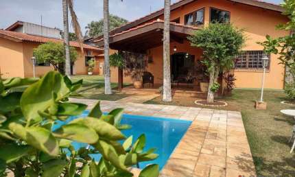 Casa com 5 dormitórios à venda, no Jardim Floresta - Atibaia/SP - CA5722