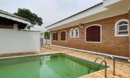 Casa com 4 dormitórios à venda, 615 m² por R$ 2.000.000,00 - Vila Santista - Atibaia/SP