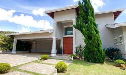 Casa térrea com 3 suítes à venda, no Quintas de São Francisco - Atibaia/SP - CA5820