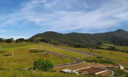 Terreno à venda, 360m² no Jardim dos Pinheiros - Atibaia/SP