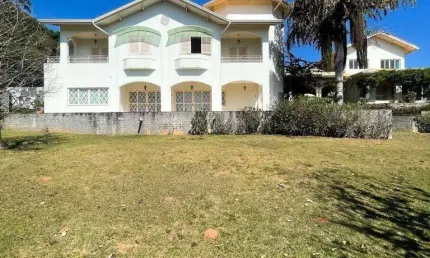 Casa com 4 dormitórios à venda, no Horto Ivan - Atibaia/SP