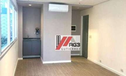 Sala reformada com ar condicionado, varanda e vaga nos Jardins