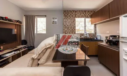 Casa em condomínio fechado com 2 dormitórios, sala, cozinha, banheiro e vaga na Freguesia do Ó
