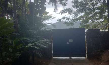 APARTAMENTO DUPLEX EM CONDOMÍNIO DE FRENTE PARA O MAR