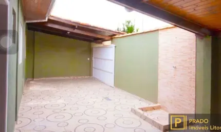 São 3 boas casas no mesmo terreno no centro de ubatuba