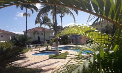 Casa alto padrão em condomínio fechado de frente para o mar na Praia Grande!