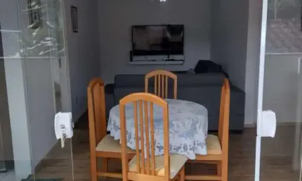 APARTAMENTO COM 03 DORMITÓRIOS, PORTEIRA FECHADA, EM AREA NOBRE