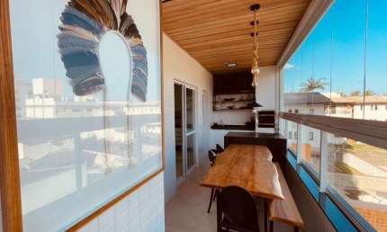 Lindo apartamento nas Toninhas - 3 dormitórios sendo 2 suítes - lazer completo