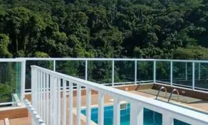 Apartamento na Praia das Toninhas com dois dormitórios.