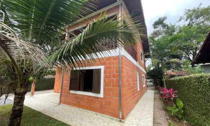 Casa em Condominio na Ressaca terreno de 450 metros e 220 e construção.