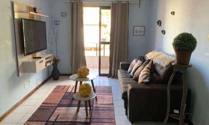 Apartamento bem localizado na Praia Grande, 2 dormitórios, suíte, 90m²