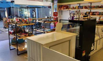 Sala comercial à venda no Acaraú, Ubatuba 