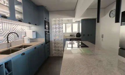 Apartamento no Varandas, cartão postal das Toninhas, reformado, lindo, 3 dormitórios.