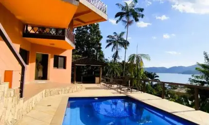 Linda casa Alto Padrão no Residencial Domingas Dias com vista mar. Venha conhecer!!