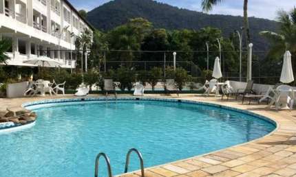 Apartamento com 02 dormitórios, sendo 01 suíte, em empreendimento com lazer completo ! e vista para o mar.