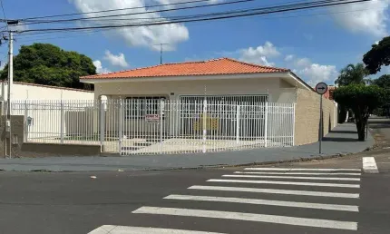 Casa com 3 dormitórios à venda, 268 m² por R$ 1.300.000,00 - Vila Suíça - Indaiatuba/SP