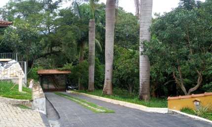 CHACARA 700M² TERRENO 3300 CASA PRINCIPAL + DUAS CASAS DE VISITAS