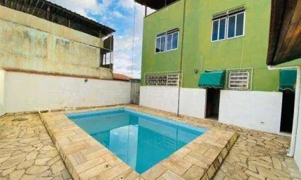 Casa com 4 dormitórios à venda, 250 m² por R$ 790.000,00 - Bairu - Juiz de Fora/MG