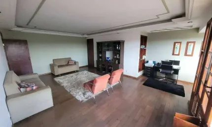Sobrado com 3 dormitórios à venda, 178 m² por R$ 560.000 - Cruzeiro do Sul - Juiz de Fora/MG