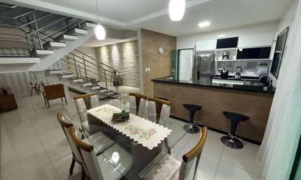 Casa com 3 dormitórios à venda, 313 m² por R$ 1.190.000 - Nova Gramado - Juiz de Fora/MG