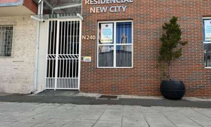 Apartamento 2 quartos em condomínio clube no Centro de Curitiba