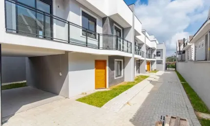 TRIPLEX EM EXCELENTE LOCALIZAÇÃO, 3 DOMRITÓRIOS SENDO 1 SUÍTE COM CLOSET