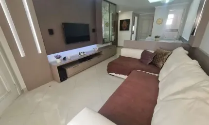 Sobrado Triplex 3 dormitórios 1 suíte  à venda, 186 m² por R$ 798.000 - Cajuru - Curitiba/PR