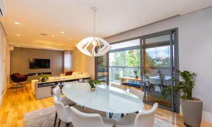 Apartamento à venda no Ecoville - Mossunguê, com 3 quartos, sendo 3 suítes, com 175m²