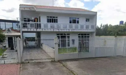 Sobrado para Venda em Curitiba, Boqueirão, 3 dormitórios, 1 suíte, 2 banheiros, 5 vagas