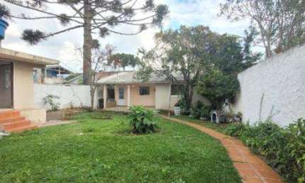 Casa Térrea para Venda em Curitiba, Portão, 3 dormitórios, 1 suíte, 2 vagas