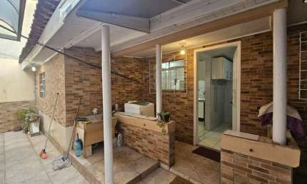 Casa com 2 dormitórios para alugar, 45 m² por R$ 1.800/mês - Capão da Imbuia - Curitiba/PR