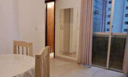 Apartamento para Locação em Curitiba, Centro, 1 dormitório, 1 banheiro, 1 vaga