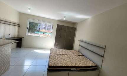 Excelente apartamento para quem busca praticidade e uma localização privilegiada no bairro Alto da Rua XV em Curitiba-PR.
