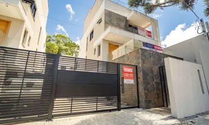 Sobrado com 3 suítes e 3 vagas cobertas à venda, 224 m² por r$ 1.680.000 - centro civico - curitiba/pr