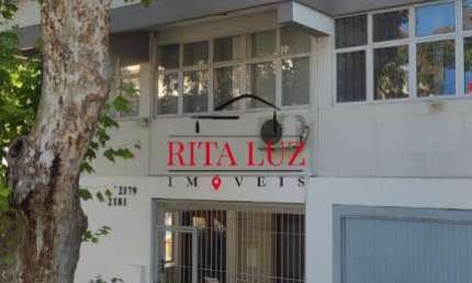 Sala comercial à venda na Avenida Coronel Lucas de Oliveira, 2181, Petrópolis, Porto Alegre por R$ 180.000