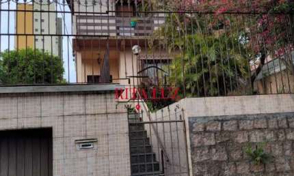 Casa com 3 quartos à venda na Rua Caldre e Fião, 54, Santo Antônio, Porto Alegre por R$ 650.000