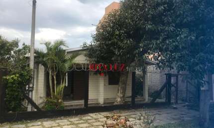 Casa com 3 quartos à venda na Getúlio Vargas, 3126, Centro, Cidreira por R$ 230.000