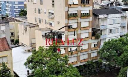 Apartamento com 3 quartos à venda na Rua Tomaz Flores, 247, Independência, Porto Alegre por R$ 469.000