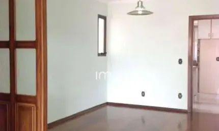 Apto no Vianelo em Jundiaí  no Edifício Conde de Monsanto  120m²  3 Quartos sendo 1 Suíte, 2 vagas, 1º andar ,  financia.