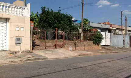 Vende se terreno com  250m² com edícula na vila marlene, bem localizado, com pomar formado, com  quintal  !  oportunidade !  r$  320.000