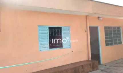 Vende se Casa com Edícula e Porão, 185m² de construção, imóveis alugados no momento, excelente investimento para renda , bairro Vila Marlene - Jundiaí