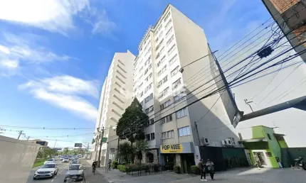 Apê andar alto, vista livre, bem distribuído com cômodos separados em ótima localização na mariano