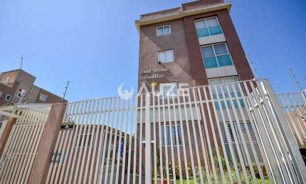 Ensolarado, ventilação cruzada, cozinha planejada de primeira linha!