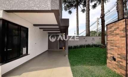 Triplex com área externa no Ecoville próximo a Saint German