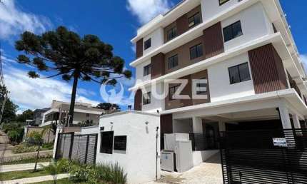 Apartamento com sacada e churrasqueira na melhor localização do Campo Comprido
