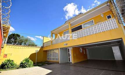 Casa alto padrão averbada com 419,26m² em terreno de 660m²