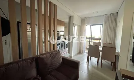 Apartamento mobiliado, com elevador, em localização estratégica no Boqueirão!