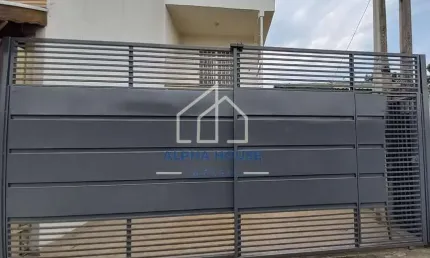 Sobrado à venda, com 3 dormitórios sendo 2 suítes, em ótima localizaçãoParque Senhor do Bonfim, Tau